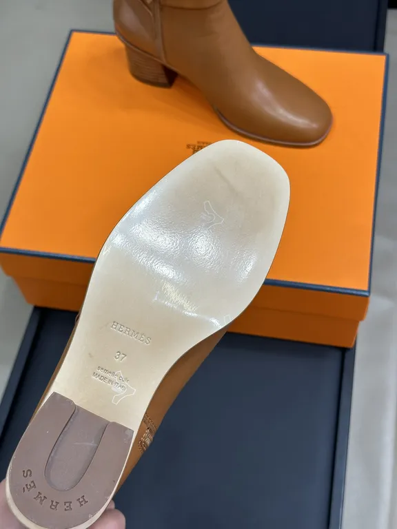 Hermes Shoe 